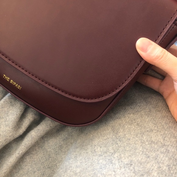 Burgundy shoulder bag - Picture 8 of 8